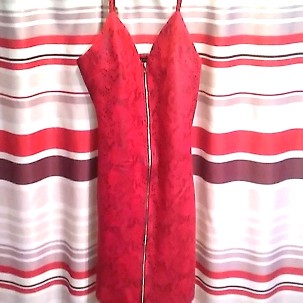 Haute Monde brand size M red snake skin mini